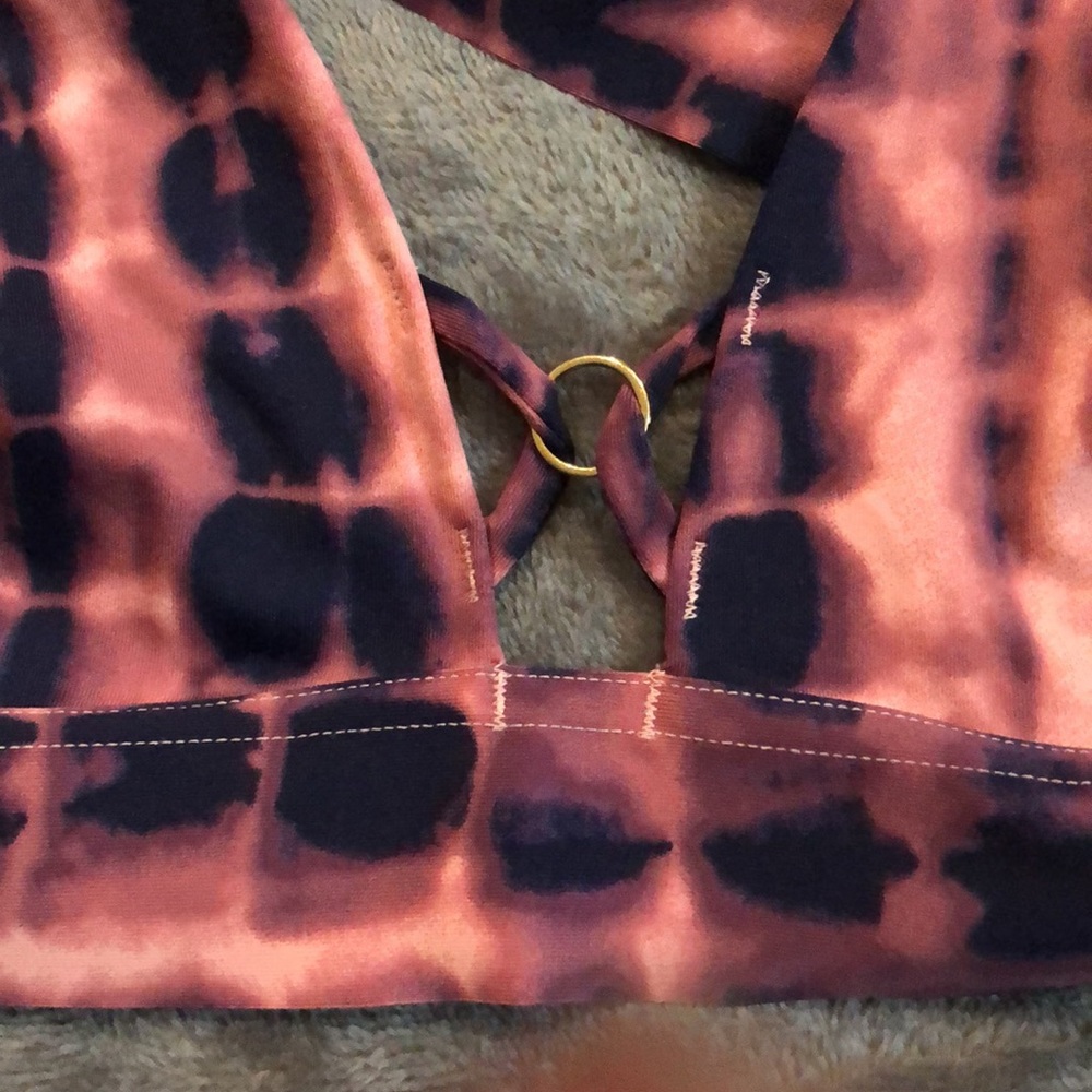 EUC Victoria’s Secret pink bandeau size M - Picture 2 of 6